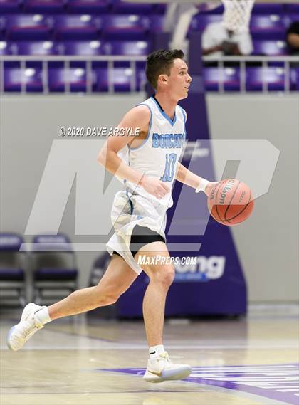 Thumbnail 3 in Hurricane vs. Sky View (UHSAA 4A Quarterfinal) photogallery.