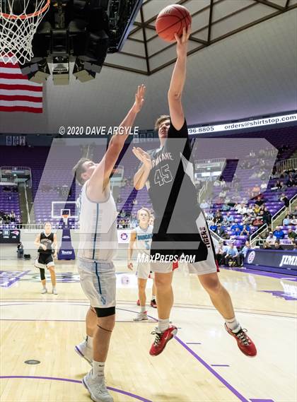 Thumbnail 3 in Hurricane vs. Sky View (UHSAA 4A Quarterfinal) photogallery.