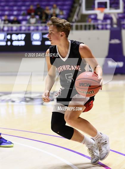 Thumbnail 1 in Hurricane vs. Sky View (UHSAA 4A Quarterfinal) photogallery.