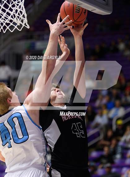 Thumbnail 2 in Hurricane vs. Sky View (UHSAA 4A Quarterfinal) photogallery.