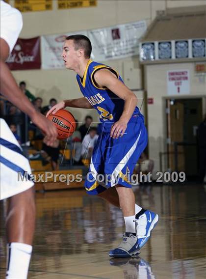 Thumbnail 2 in Findlay Prep vs. De La Salle (City of Palms Classic) photogallery.