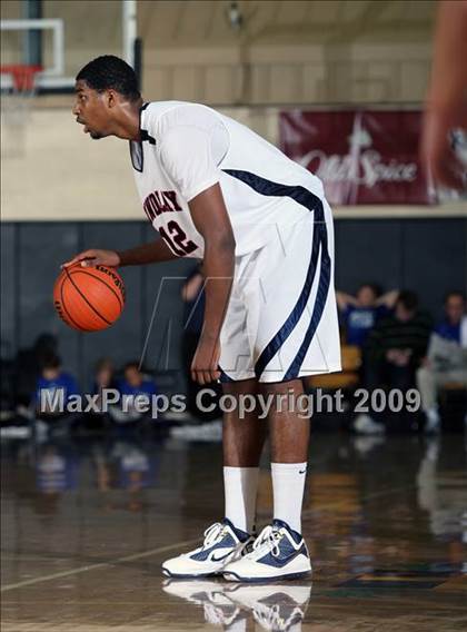 Thumbnail 2 in Findlay Prep vs. De La Salle (City of Palms Classic) photogallery.