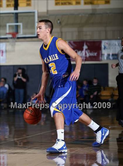 Thumbnail 1 in Findlay Prep vs. De La Salle (City of Palms Classic) photogallery.