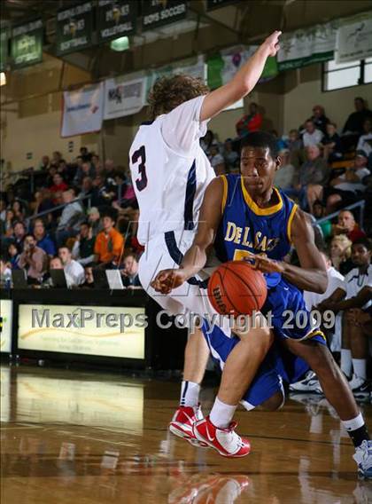 Thumbnail 2 in Findlay Prep vs. De La Salle (City of Palms Classic) photogallery.