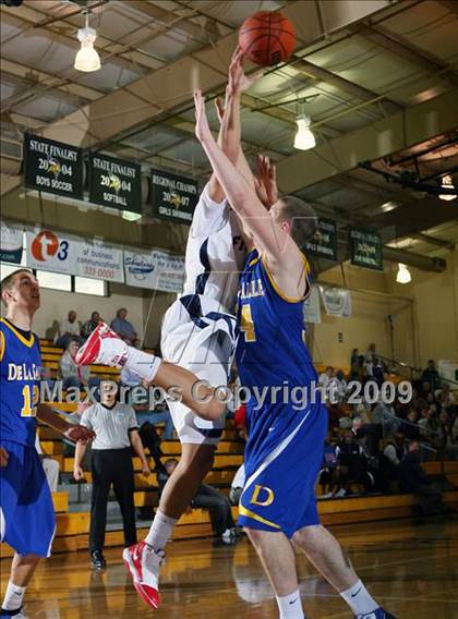Thumbnail 1 in Findlay Prep vs. De La Salle (City of Palms Classic) photogallery.