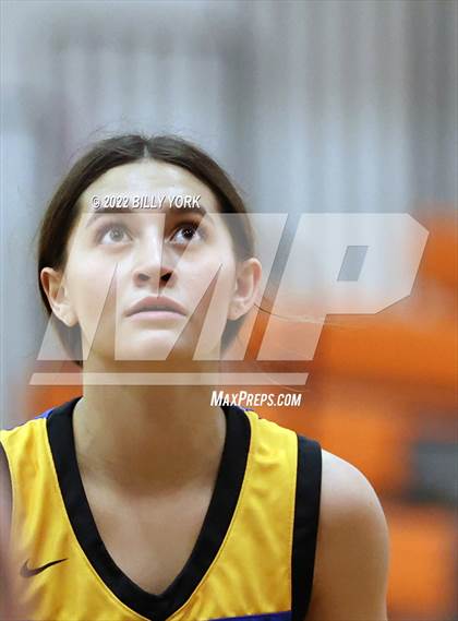 Thumbnail 3 in Grand Saline vs Cumberland Academy photogallery.