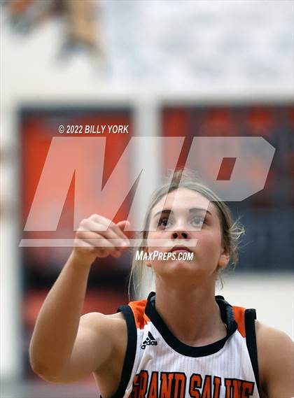Thumbnail 1 in Grand Saline vs Cumberland Academy photogallery.