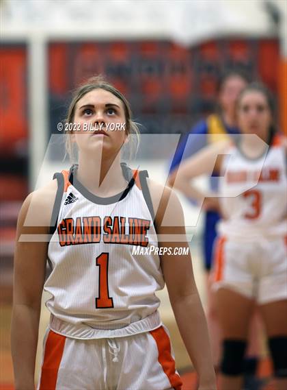Thumbnail 2 in Grand Saline vs Cumberland Academy photogallery.
