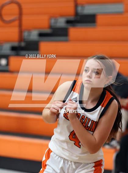 Thumbnail 2 in Grand Saline vs Cumberland Academy photogallery.