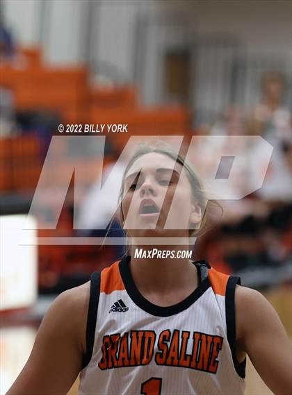 Thumbnail 3 in Grand Saline vs Cumberland Academy photogallery.