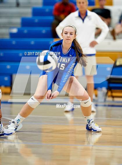 Thumbnail 2 in Lassiter vs. Etowah (Area Tournament) photogallery.