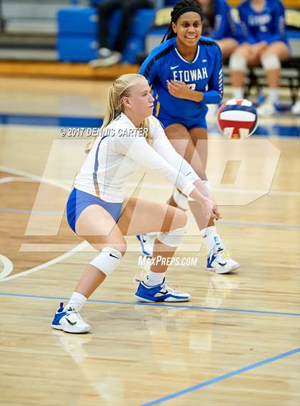 Thumbnail 2 in Lassiter vs. Etowah (Area Tournament) photogallery.