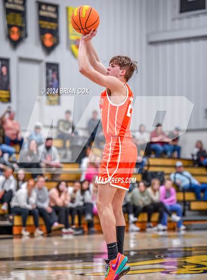Thumbnail 1 in Walnut Ridge vs Cave City (3A-2 District Tournament) photogallery.