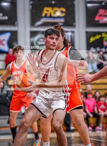Thumbnail 3 in Walnut Ridge vs Cave City (3A-2 District Tournament) photogallery.
