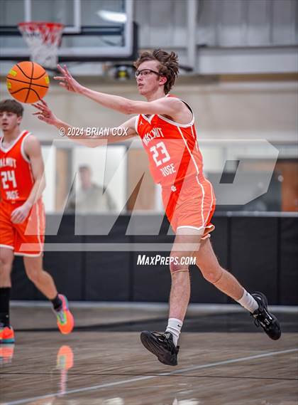 Thumbnail 2 in Walnut Ridge vs Cave City (3A-2 District Tournament) photogallery.
