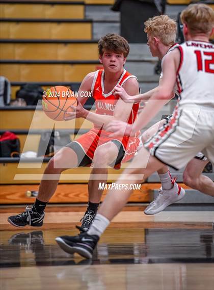Thumbnail 2 in Walnut Ridge vs Cave City (3A-2 District Tournament) photogallery.