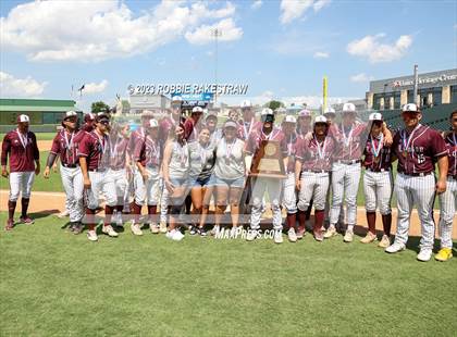 Thumbnail 3 in London vs. Wall (UIL 3A Baseball State Semifinal Medal Ceremony) photogallery.