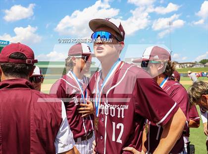 Thumbnail 3 in London vs. Wall (UIL 3A Baseball State Semifinal Medal Ceremony) photogallery.