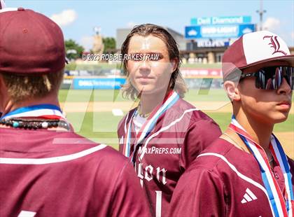 Thumbnail 2 in London vs. Wall (UIL 3A Baseball State Semifinal Medal Ceremony) photogallery.