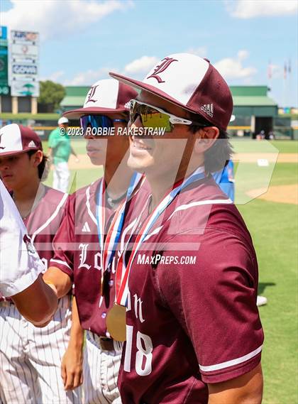 Thumbnail 3 in London vs. Wall (UIL 3A Baseball State Semifinal Medal Ceremony) photogallery.