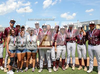 Thumbnail 3 in London vs. Wall (UIL 3A Baseball State Semifinal Medal Ceremony) photogallery.