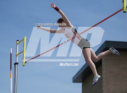 Thumbnail 3 in CIF SS Ford Track and Field Master’s Meet photogallery.
