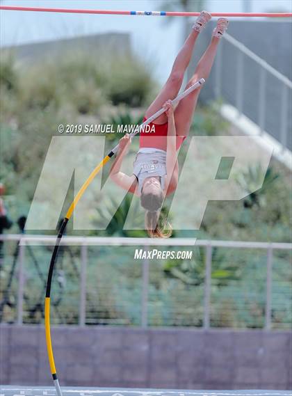 Thumbnail 2 in CIF SS Ford Track and Field Master’s Meet photogallery.