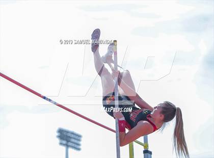 Thumbnail 2 in CIF SS Ford Track and Field Master’s Meet photogallery.