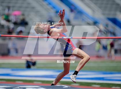 Thumbnail 1 in CIF SS Ford Track and Field Master’s Meet photogallery.