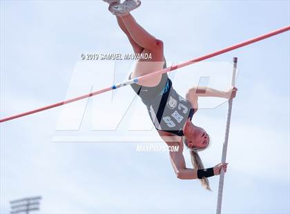 Thumbnail 3 in CIF SS Ford Track and Field Master’s Meet photogallery.