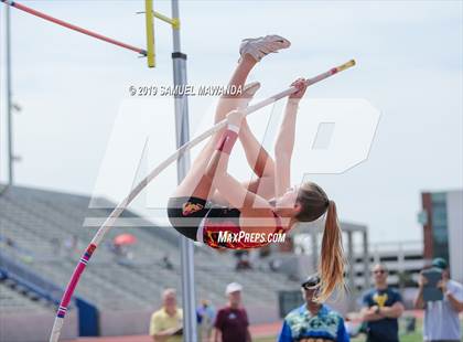 Thumbnail 3 in CIF SS Ford Track and Field Master’s Meet photogallery.