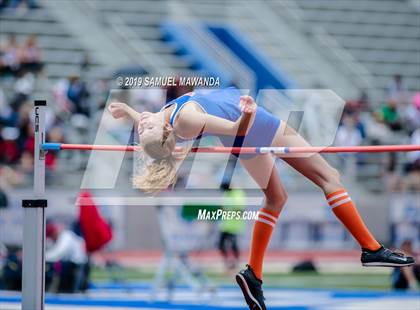 Thumbnail 1 in CIF SS Ford Track and Field Master’s Meet photogallery.
