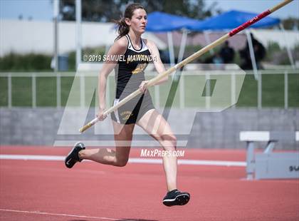 Thumbnail 2 in CIF SS Ford Track and Field Master’s Meet photogallery.