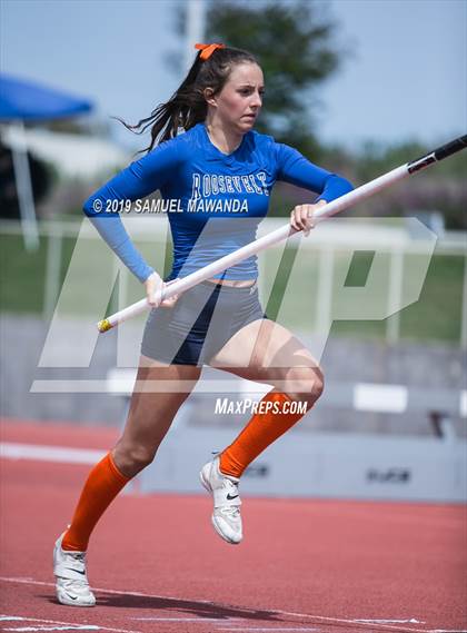 Thumbnail 1 in CIF SS Ford Track and Field Master’s Meet photogallery.