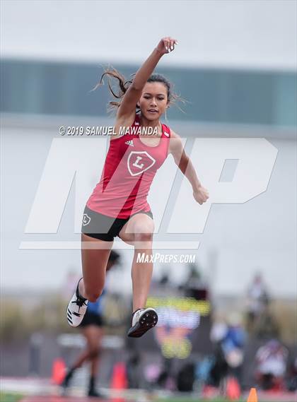 Thumbnail 2 in CIF SS Ford Track and Field Master’s Meet photogallery.