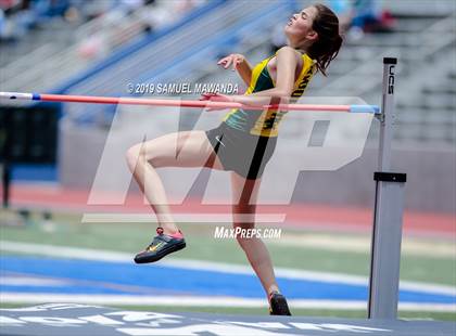 Thumbnail 2 in CIF SS Ford Track and Field Master’s Meet photogallery.