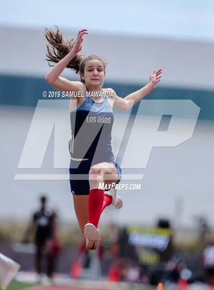 Thumbnail 1 in CIF SS Ford Track and Field Master’s Meet photogallery.