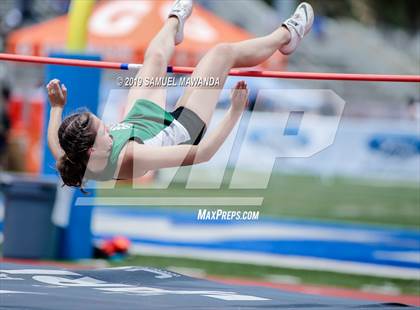 Thumbnail 1 in CIF SS Ford Track and Field Master’s Meet photogallery.