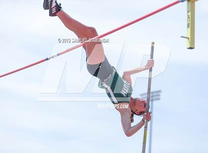 Thumbnail 1 in CIF SS Ford Track and Field Master’s Meet photogallery.