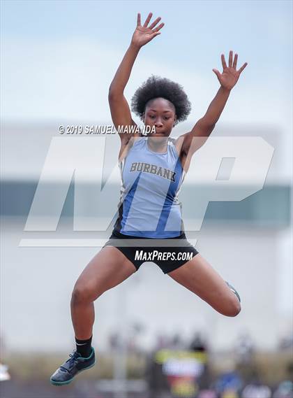 Thumbnail 3 in CIF SS Ford Track and Field Master’s Meet photogallery.