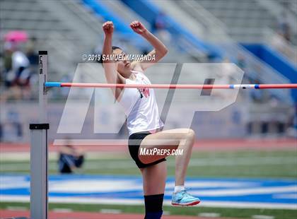 Thumbnail 1 in CIF SS Ford Track and Field Master’s Meet photogallery.