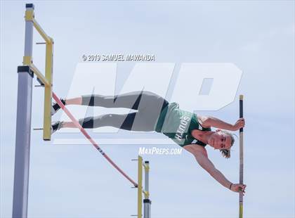 Thumbnail 2 in CIF SS Ford Track and Field Master’s Meet photogallery.