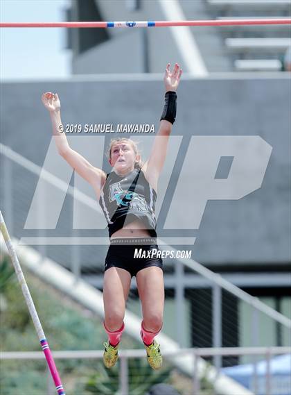 Thumbnail 1 in CIF SS Ford Track and Field Master’s Meet photogallery.