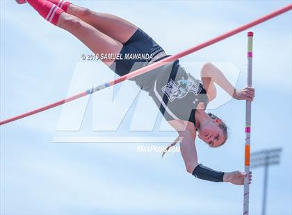 Thumbnail 3 in CIF SS Ford Track and Field Master’s Meet photogallery.