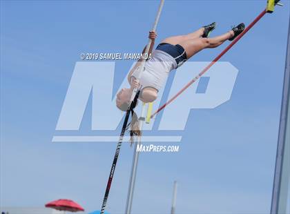 Thumbnail 2 in CIF SS Ford Track and Field Master’s Meet photogallery.