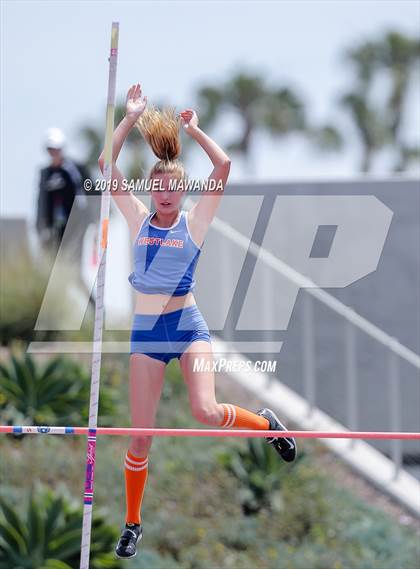 Thumbnail 1 in CIF SS Ford Track and Field Master’s Meet photogallery.