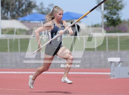 Thumbnail 2 in CIF SS Ford Track and Field Master’s Meet photogallery.