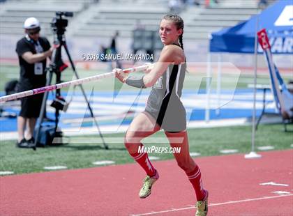 Thumbnail 2 in CIF SS Ford Track and Field Master’s Meet photogallery.