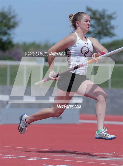 Thumbnail 1 in CIF SS Ford Track and Field Master’s Meet photogallery.