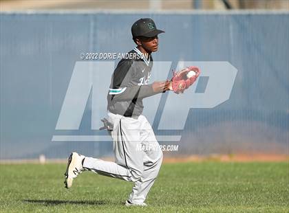 Thumbnail 3 in Sheldon @ Vista del Lago photogallery.